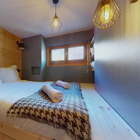 Bright, Warm 2br 2min To Gondola, Private Garden Appartement