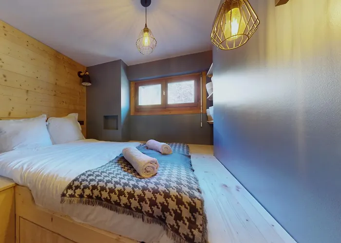 Bright, Warm 2br 2min To Gondola, Private Garden Appartamento